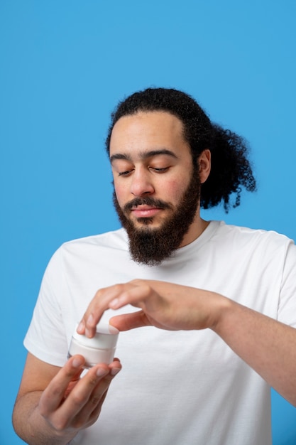 Retrato de beleza de jovem adulto