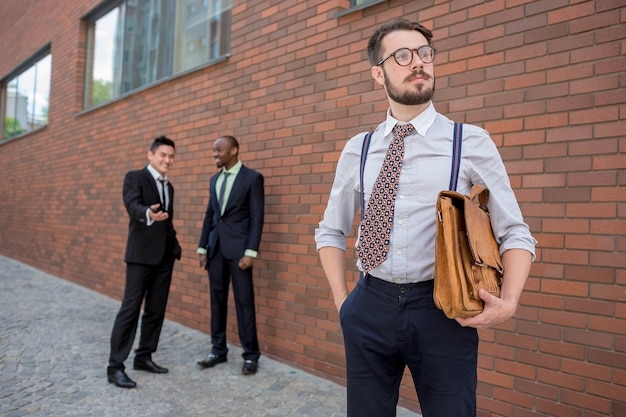 Retrato de equipe de negócios multiétnica