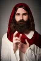 Foto grátis retrato de jesus no manto abençoando a todos
