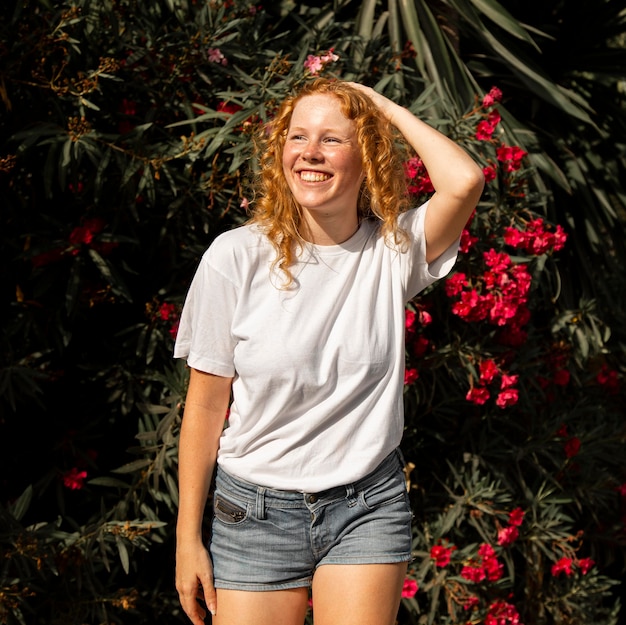 Retrato de jovem sorrindo