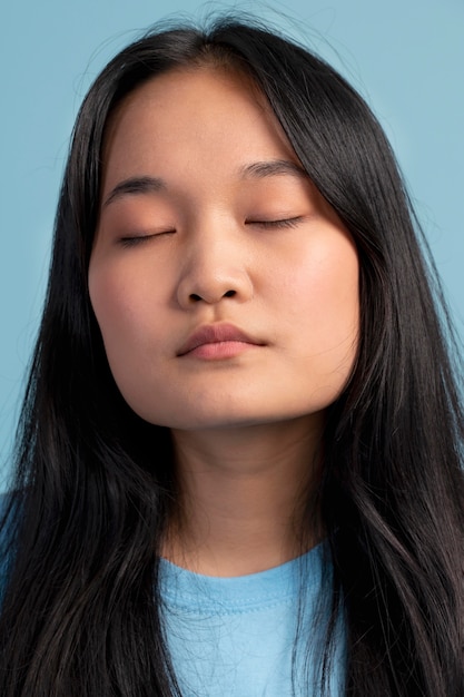 Foto grátis retrato de menina adolescente asiática