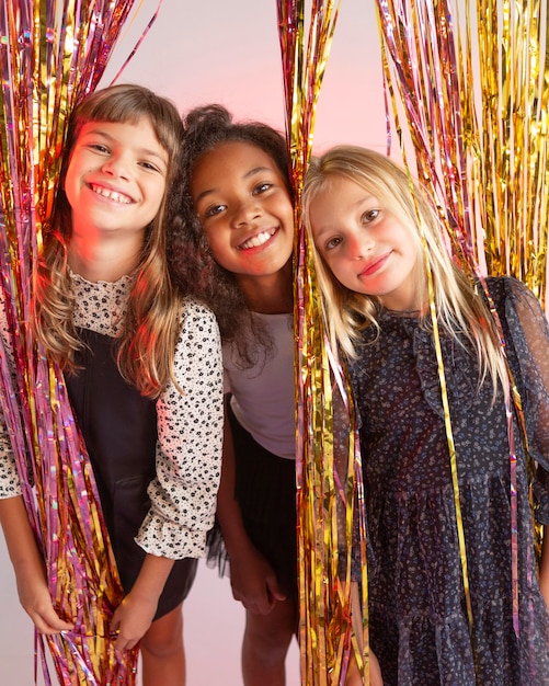 Foto grátis retrato de meninas na festa