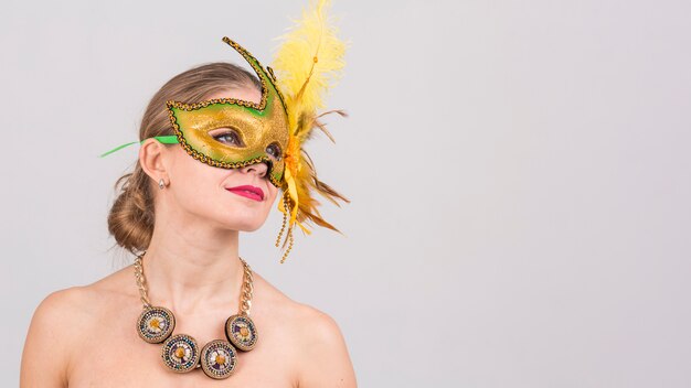 Retrato, de, mulher, com, máscara carnaval