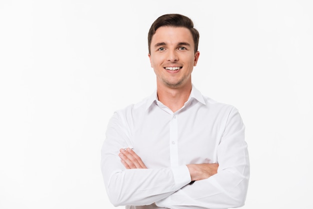 Retrato de um homem em uma camisa branca