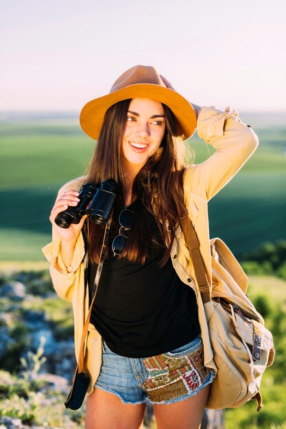 Retrato, de, um, jovem, bonito, viajante