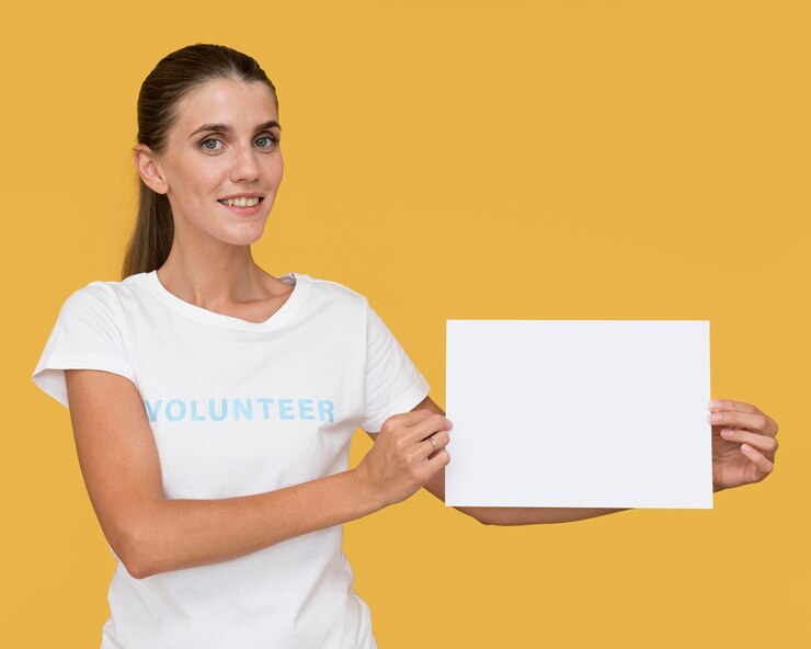 Foto grátis retrato de voluntário humanitário