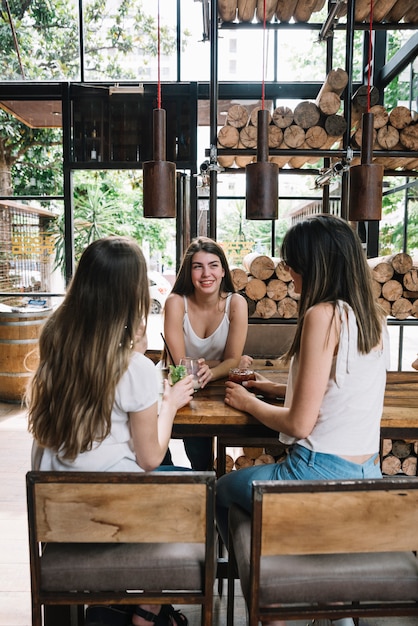 reunião de amigos