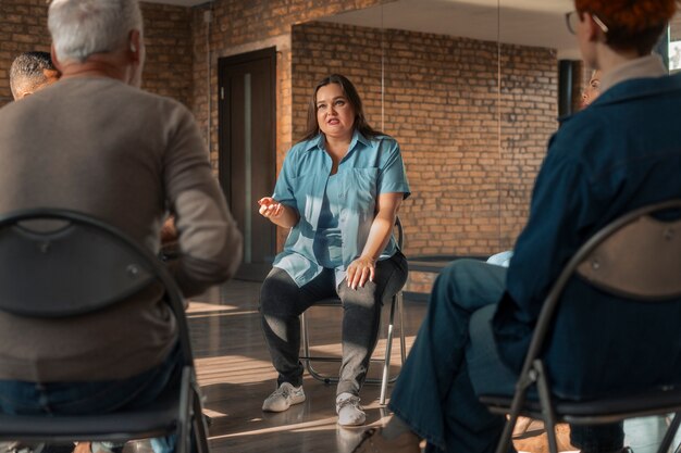 Reunião do grupo de apoio à terapia psicológica