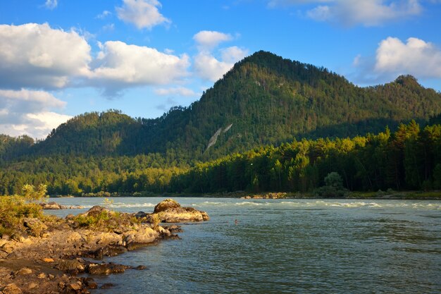 Rio das Montanhas