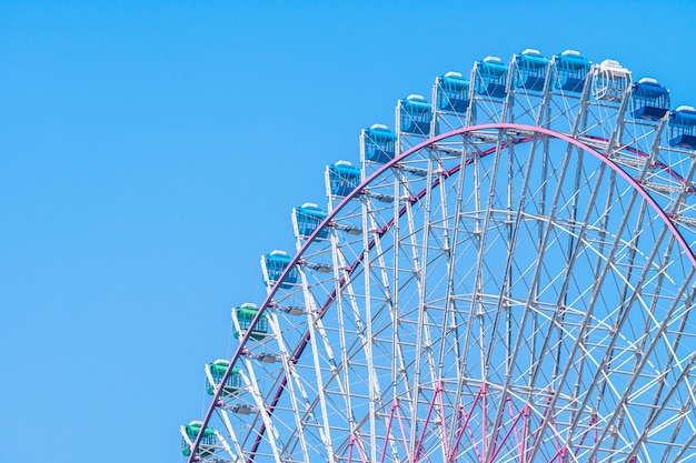 Foto grátis roda gigante, em, parque divertimento