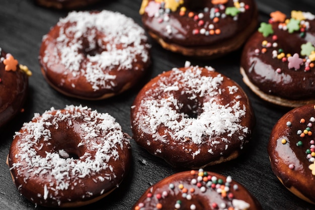 Rosquinhas de close-up com cobertura