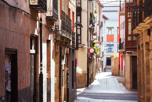 Foto grátis rua antiga em logrono