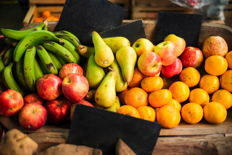Foto grátis saboroso arranjo com frutas frescas