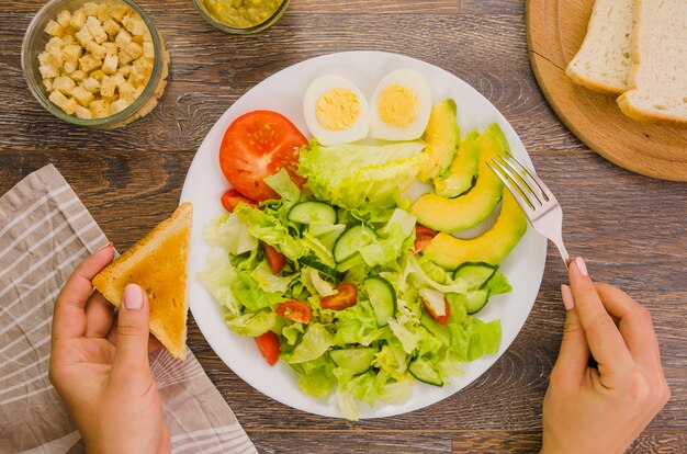 Salada de alface deliciosa e saudável