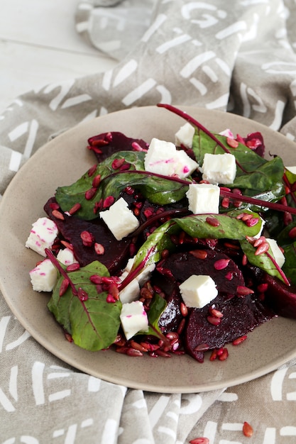 Foto grátis salada de beterraba