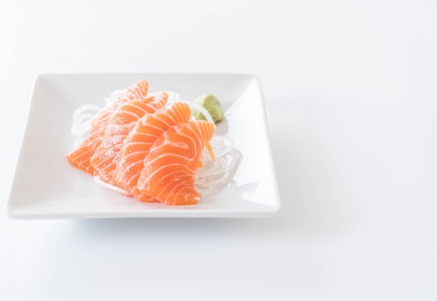 Sashimi em salmão cru