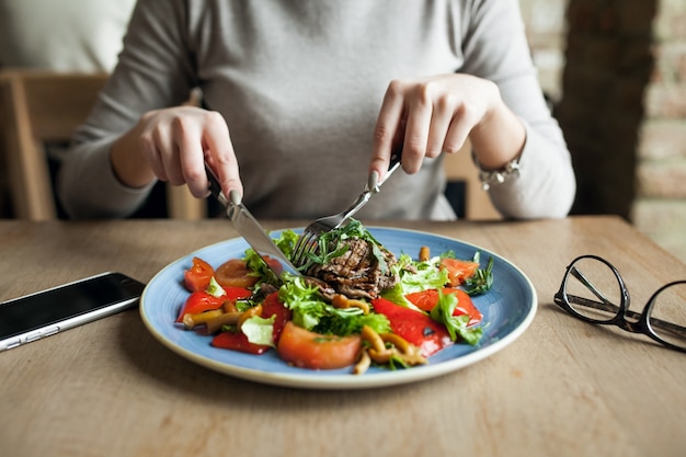 Saudável, pessoas, salada, alimento, mulher