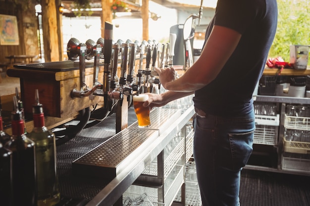 Seção intermediária da barra de enchimento de cerveja da bomba de barra