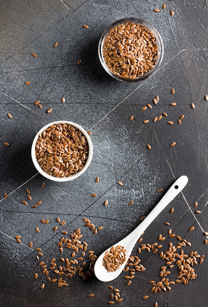 Foto grátis sementes de linho linhaça superfood saudável conceito de comida orgânica