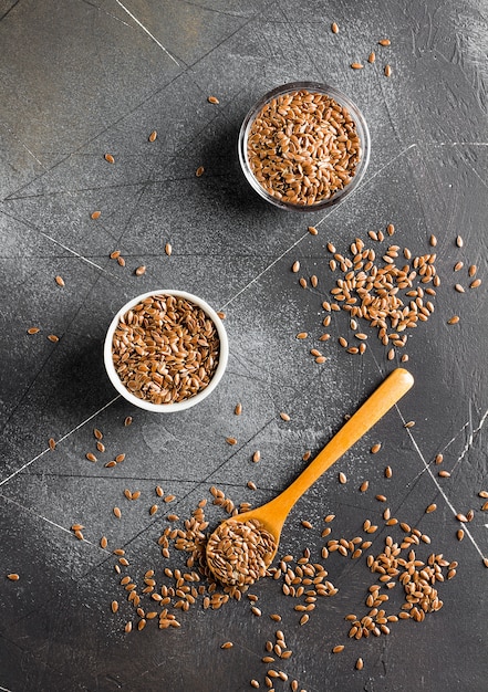 Foto grátis sementes de linho linhaça superfood saudável conceito de comida orgânica