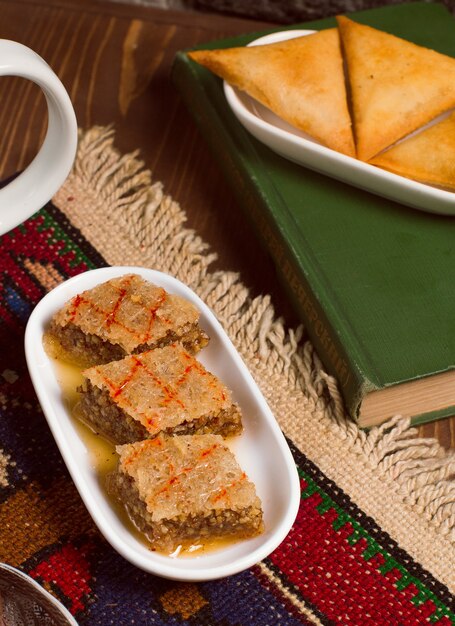 Sheki halvasi, sobremesa tradicional do Azerbaijão, doce