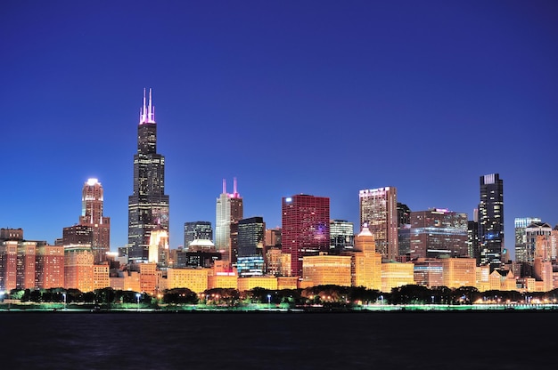 Foto grátis skyline de chicago ao entardecer