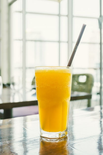 Foto grátis smoothies de laranja