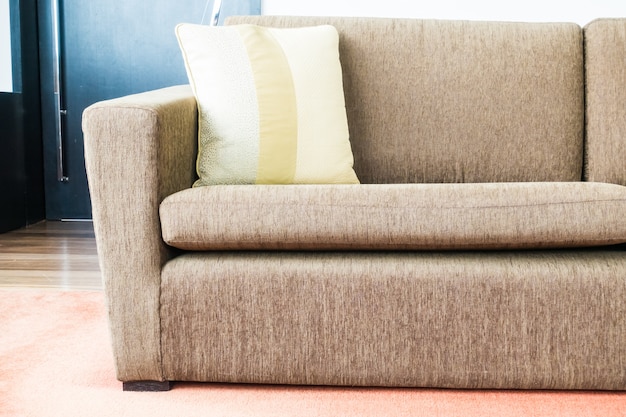 Foto grátis sofá, com uma almofada amarelo