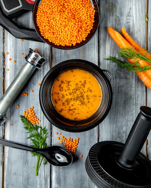 Foto grátis sopa de lentilha e feijão de lentilha