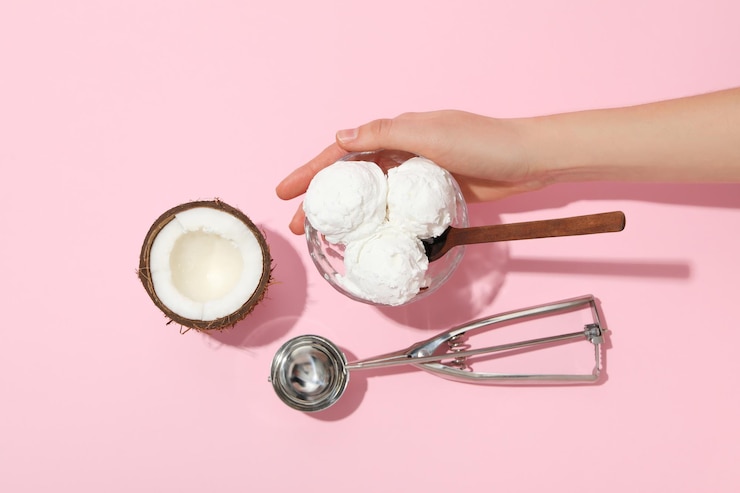 Foto grátis sorvete de sobremesa de verão sorvete com coco