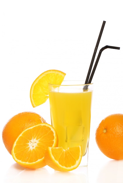 Suco de laranja fresco e frio