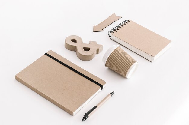 Suprimentos de escritório de papel kraft