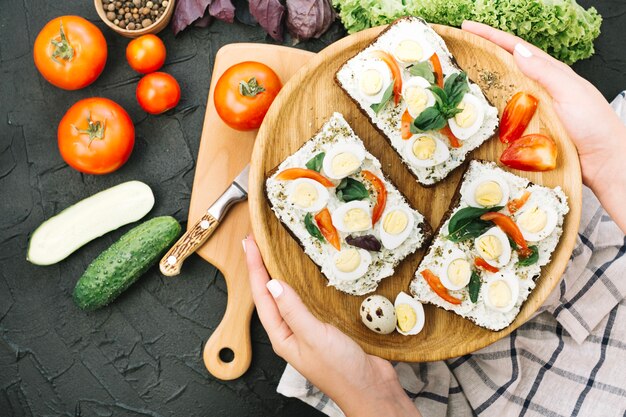 Tartines na bandeja