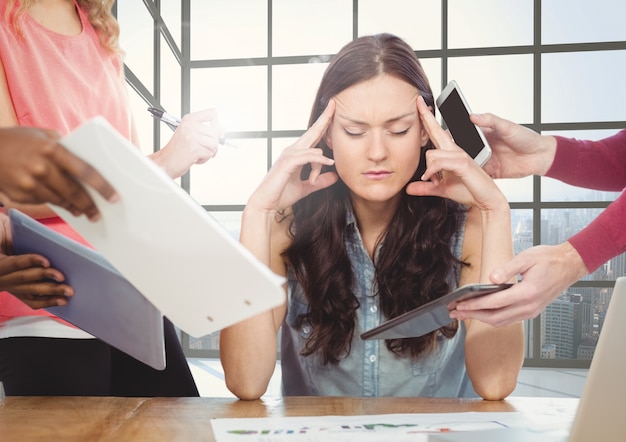 Foto grátis tecnologia decepção jovem adulto problema carreira