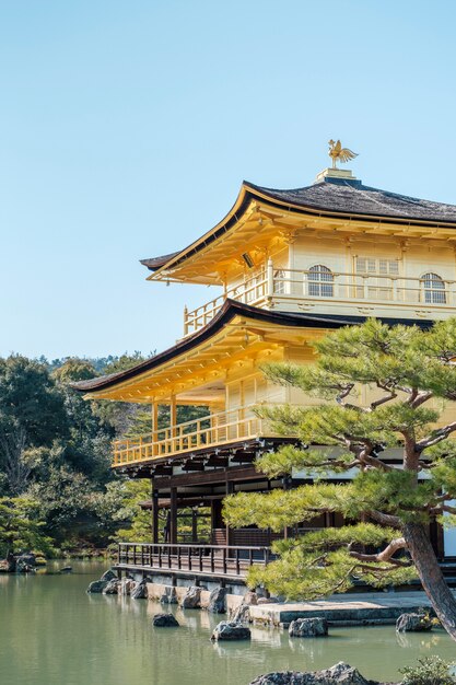 Templo de Gingakuji ouro em Kyoto, Japão
