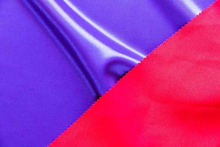 Foto grátis textura de tecido colorido azul e vermelho suave