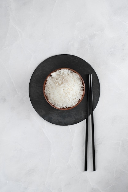 Foto grátis tigela de arroz elegante e minimalista