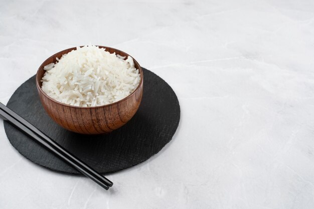 Tigela de arroz elegante e minimalista