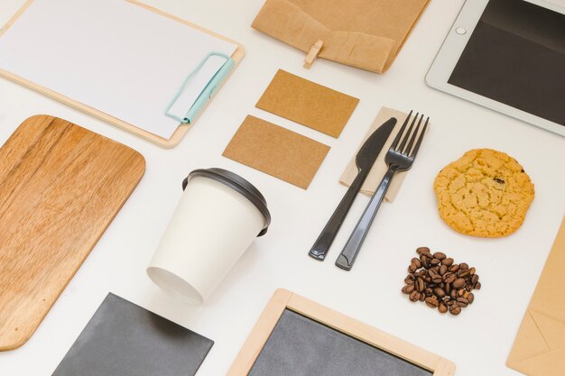 Tirar a composição dos alimentos com café