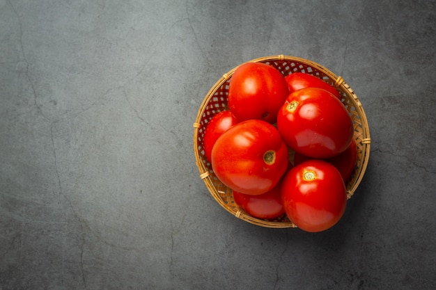 Tomates frescos prontos para cozinhar