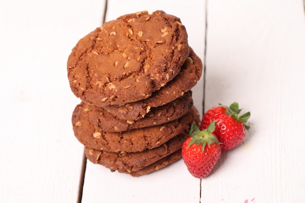 Torre de biscoitos de aveia e frutas