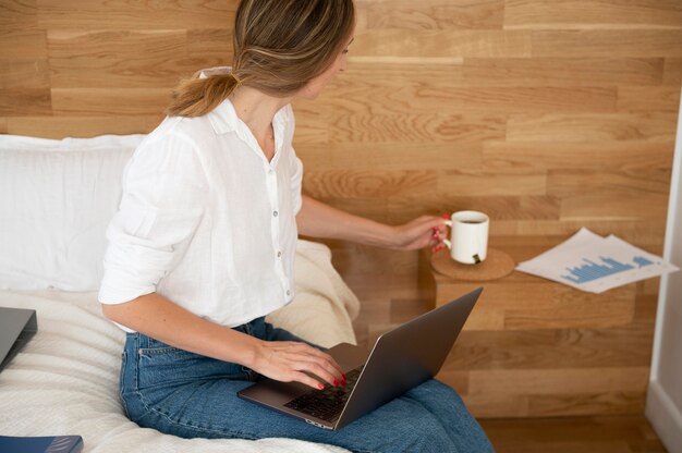 Trabalhar em casa conceito de gerenciamento de tempo