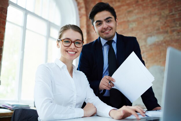 Trabalho num projecto empresarial