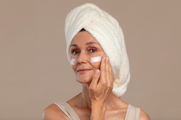 Foto grátis tratamento de beleza anti-envelhecimento