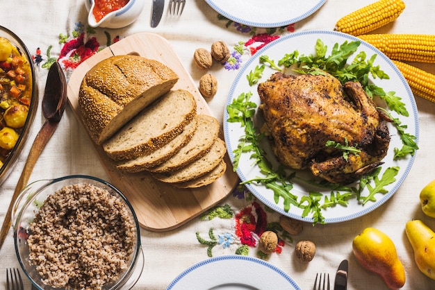 Turquia e pão para a ação de graças