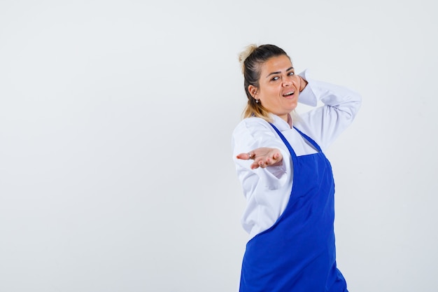 Uma expressiva jovem posando