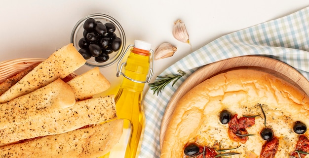 Foto grátis variedade de comida deliciosa e plana