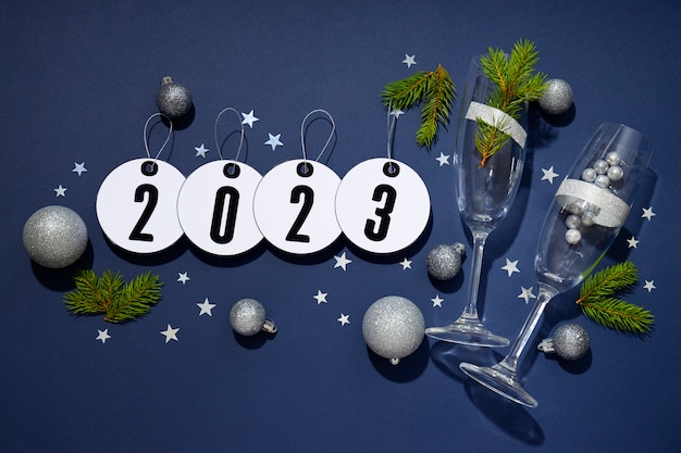 Foto grátis variedade de decorações de ano novo plana leiga