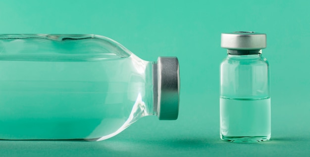 Variedade de frasco de vacina em verde