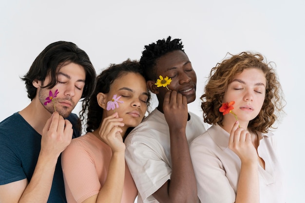 Foto grátis veja como as pessoas estão ficando mais fortes juntas